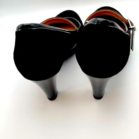 Black Suede Mary Jane Heels. Size 8. - Picture 5 of 8